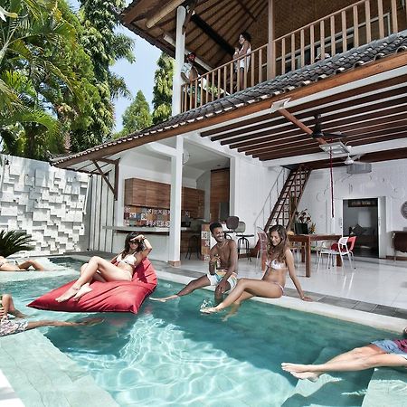 3Br Villa Hari - Minggu Villas Seminyak Eksteriør billede